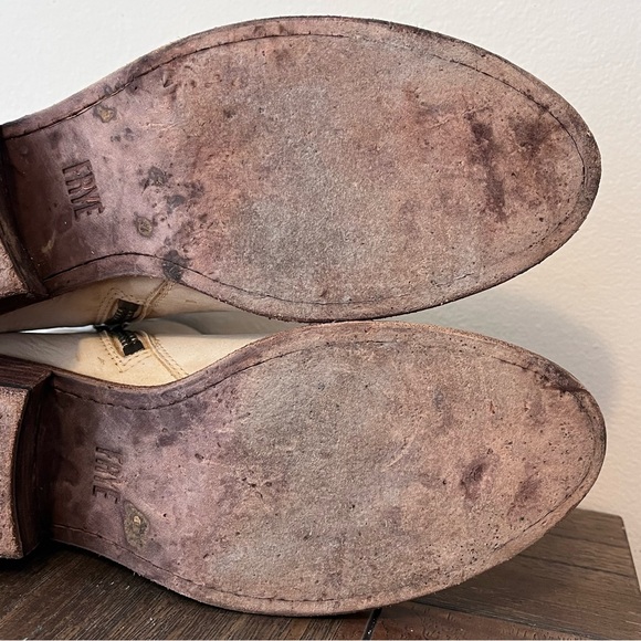 Frye Carson Piping Booties Womens size 8 - Picture 10 of 11